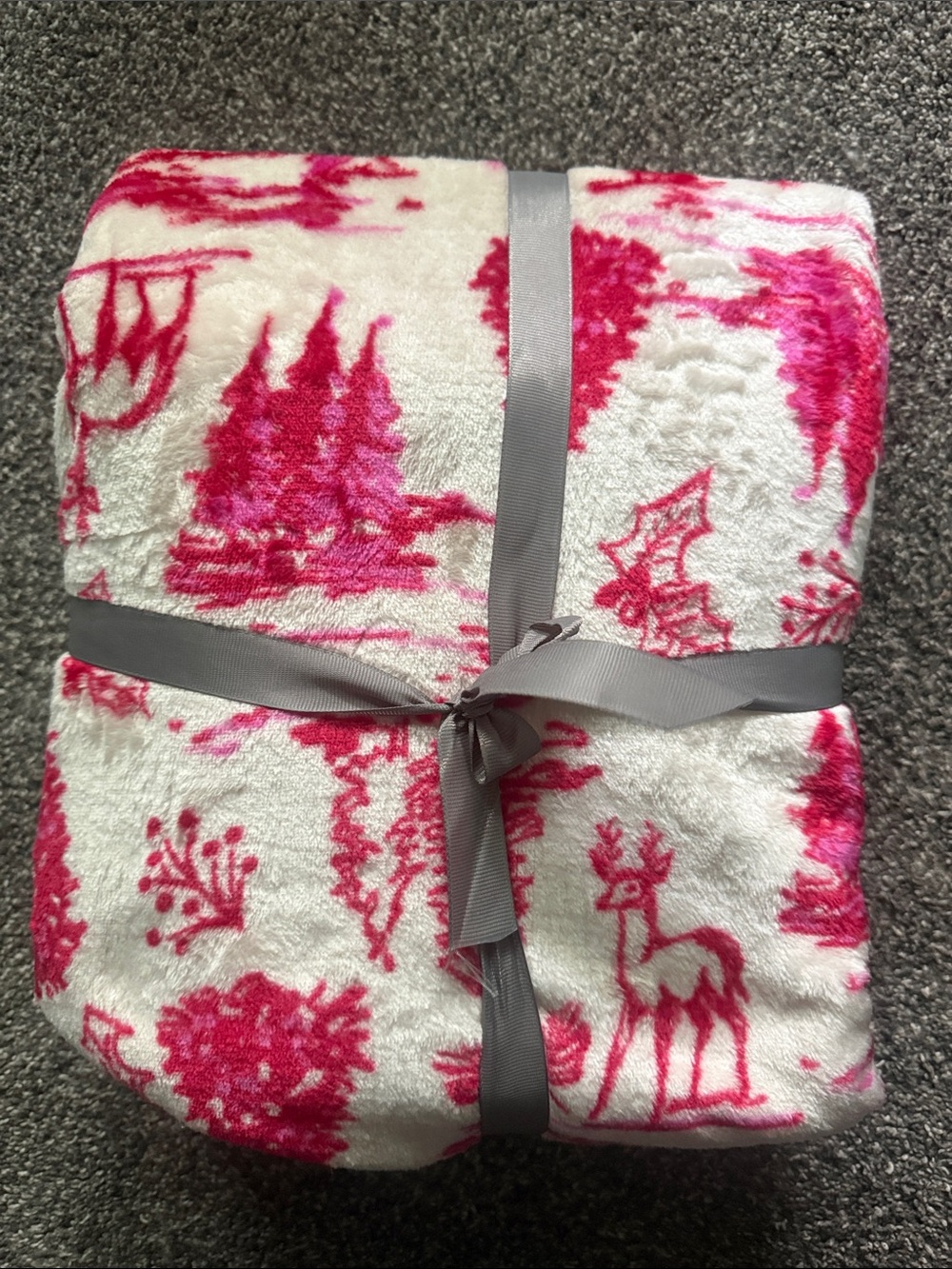 Cozy Holiday Deer Toile Throw Blanket - Pink & White